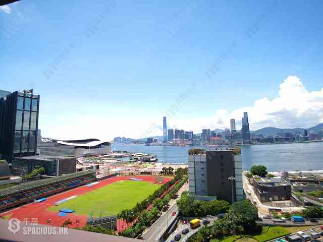 Wan Chai - The Gloucester 04