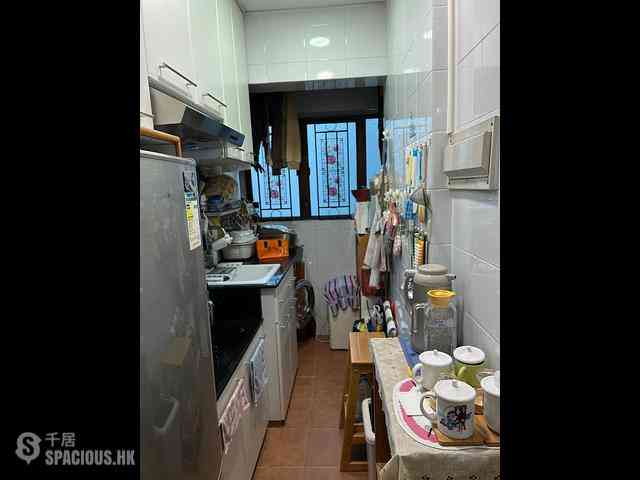Shek Tong Tsui - Cheong Wan Mansion 05