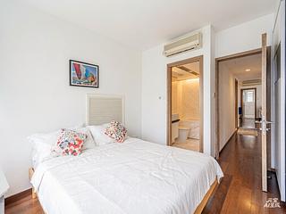 Soho - Centrestage 10