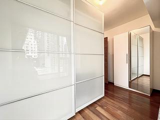 Soho - Centrestage 15