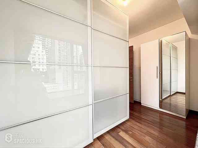 Soho - Centrestage 15