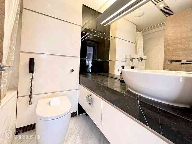 Soho - Centrestage 23