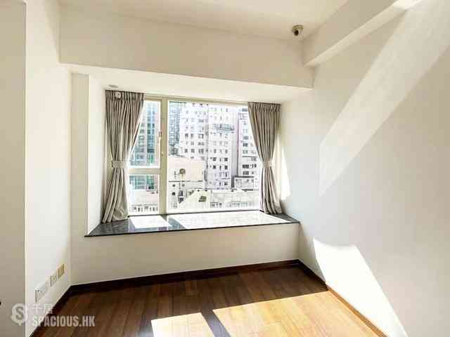 Soho - Centrestage 13