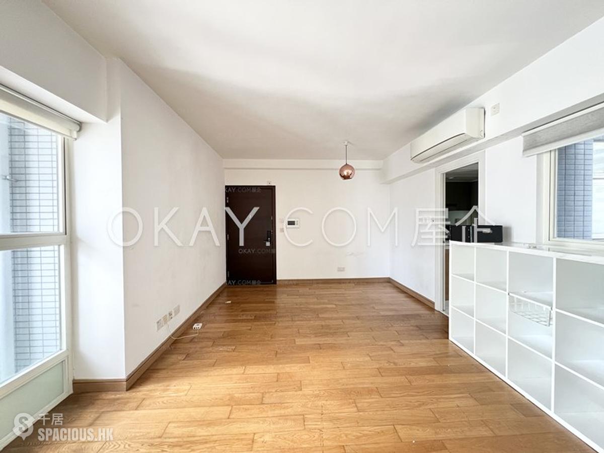 Soho - Centrestage 01