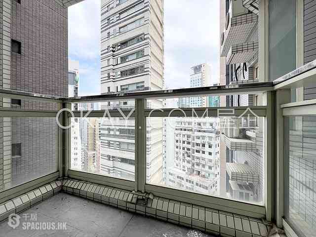 Soho - Centrestage 03