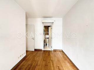 Soho - Centrestage 05