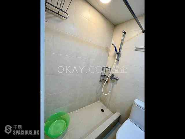 Sai Ying Pun - Golden Phoenix Court 09