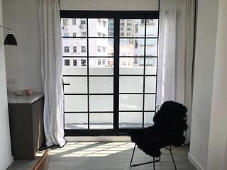 Soho - Caravan Court 09
