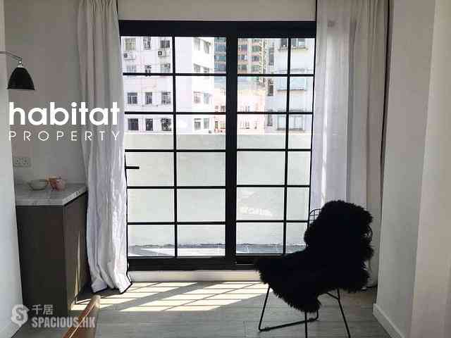 Soho - Caravan Court 09