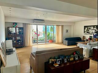 Stubbs Road - Villa Monte Rosa 02
