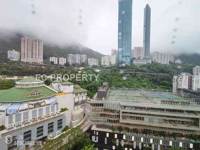 Happy Valley - Eight Kwai Fong Happy Valley 04