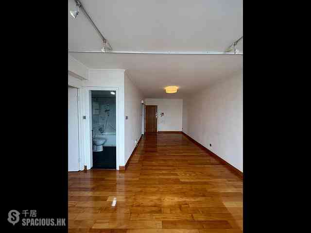 Central - Hollywood Terrace 03
