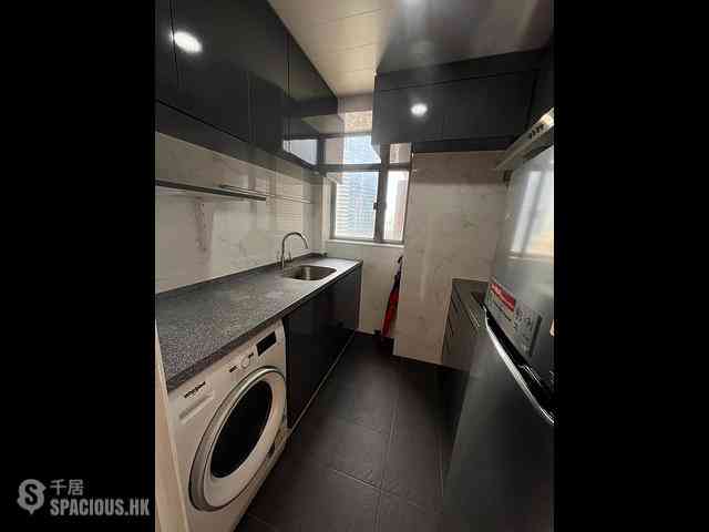 Central - Hollywood Terrace 04