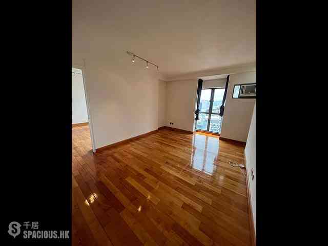 Central - Hollywood Terrace 07