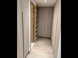 Mid Levels Central - Clovelly Court Block 1 08