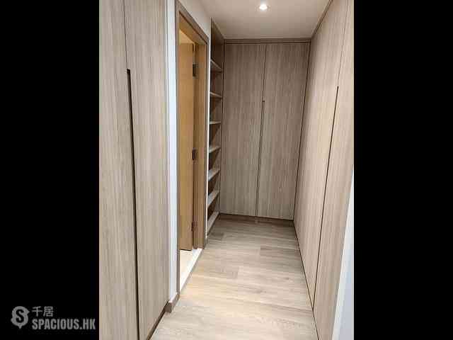 Mid Levels Central - Clovelly Court Block 1 08
