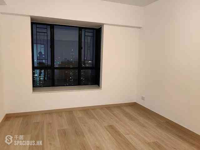Mid Levels Central - Clovelly Court Block 1 16