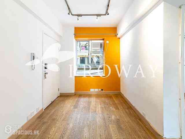 Mid Levels Central - Rich Court 03