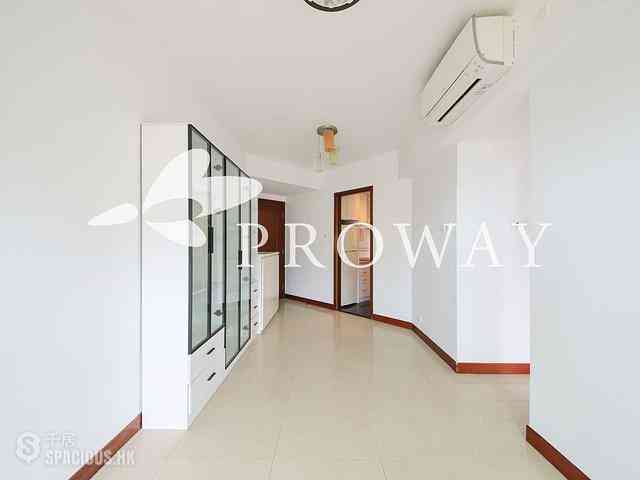 Kennedy Town - The Merton 04