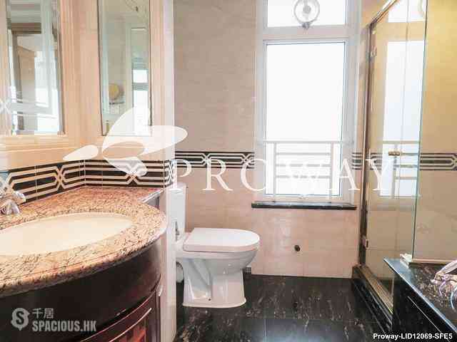 Clear Water Bay - Hillview Court 06