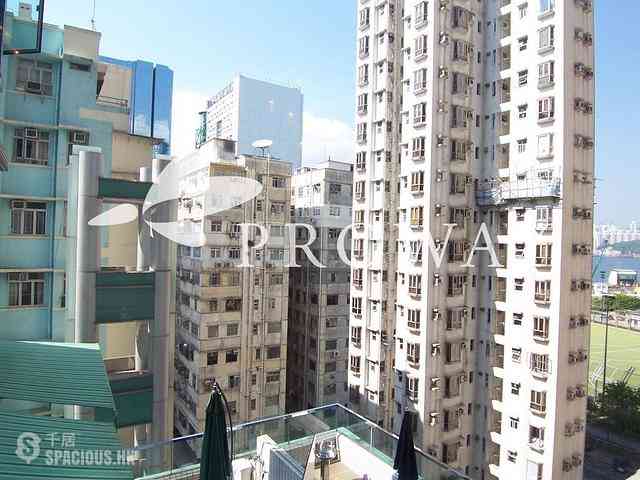 Quarry Bay - Royal Terrace 02