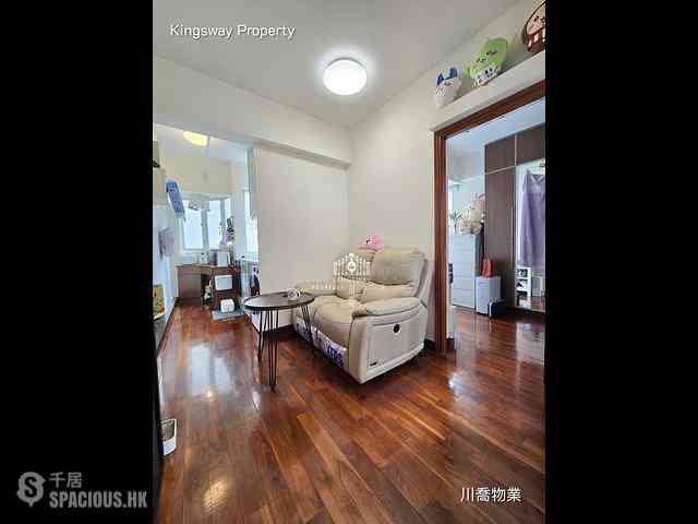 Mid Levels Central - Rich Court 02
