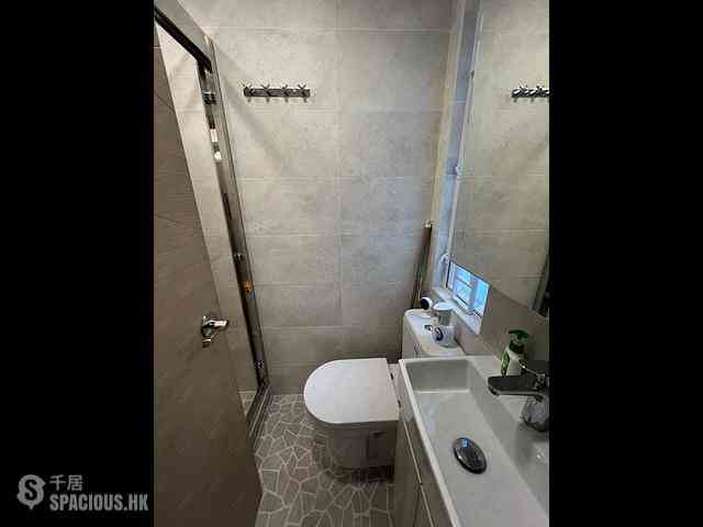 Mid Levels Central - Woodland Court 05