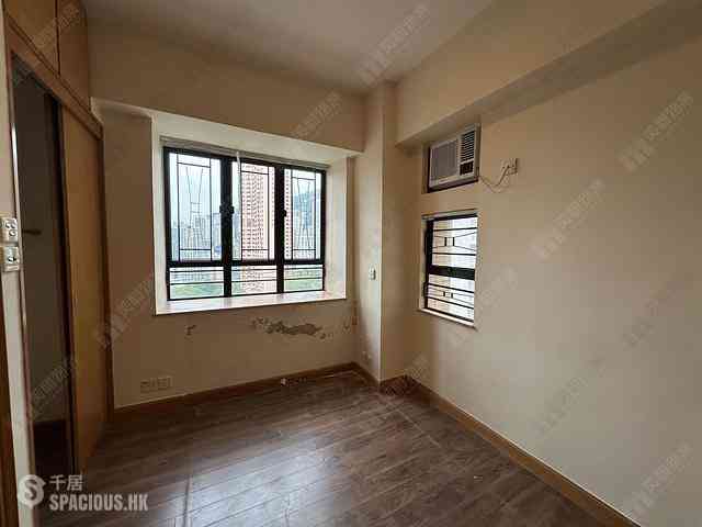 Mid Levels Central - Robinson Heights Block 1 01