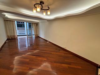 Wan Chai - Phoenix Court 02