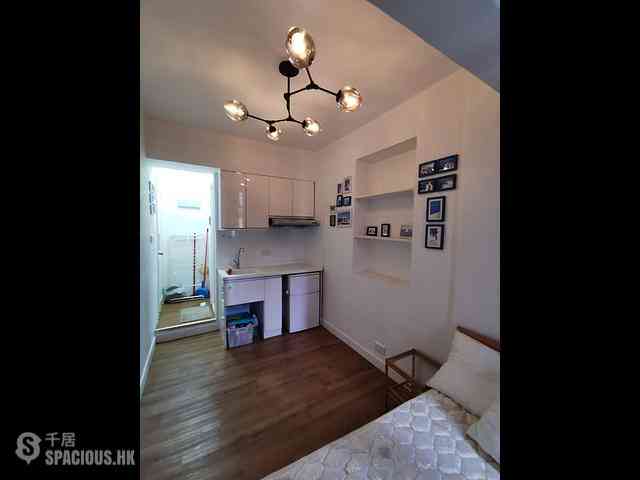 Sai Ying Pun - 114-116, First Street 03