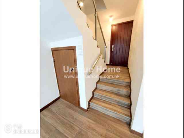Chung Hom Kok - 30, Cape Road 04