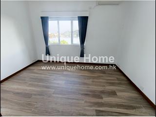 Chung Hom Kok - 30, Cape Road 07