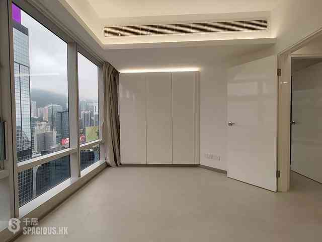 Wan Chai - Convention Plaza Apartments 02