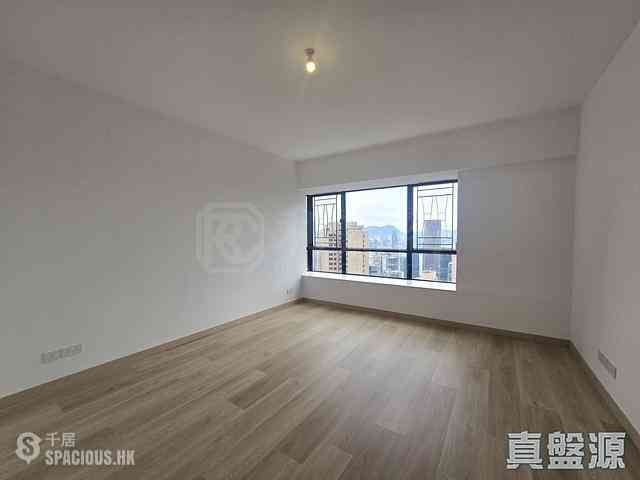 Mid Levels Central - Clovelly Court Block 1 06