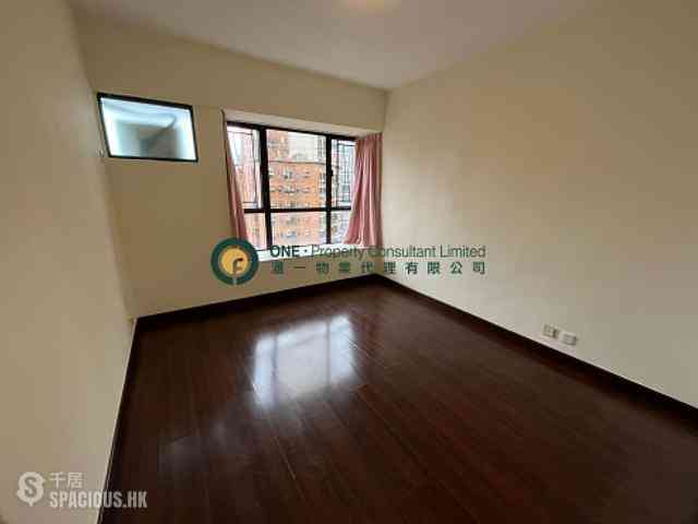 Mid Levels Central - Elegant Terrace 08