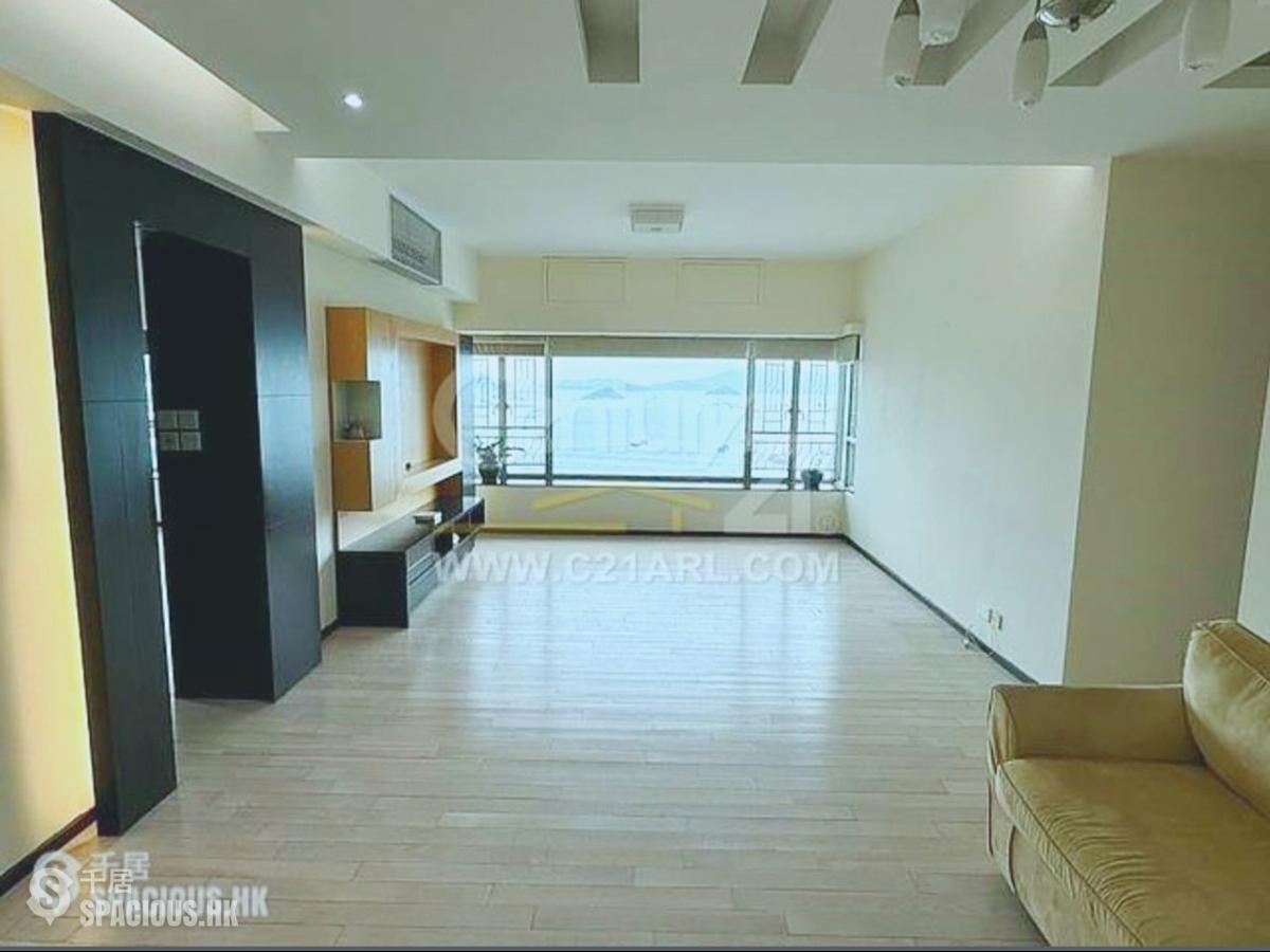 West Kowloon - Sorrento 01