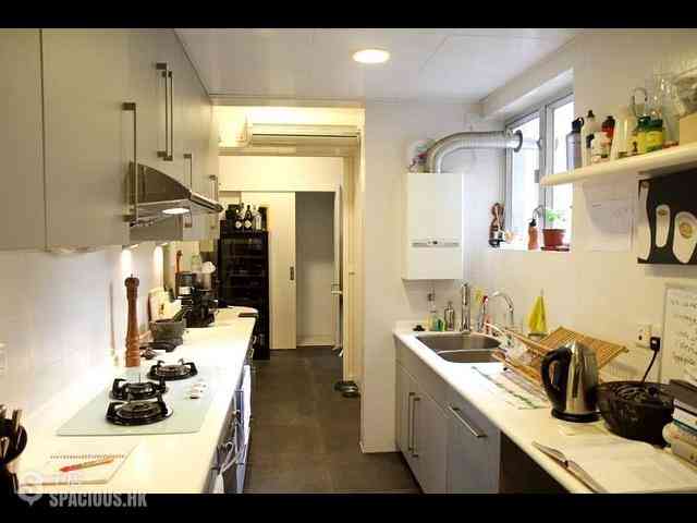 Mid Levels Central - Brewin Court 12