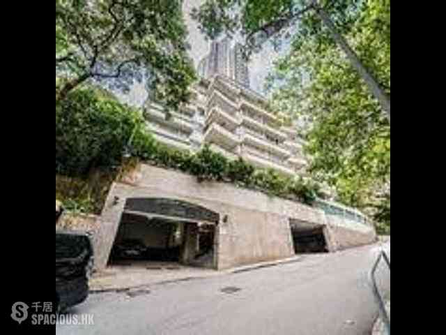 Mid Levels Central - Brewin Court 01