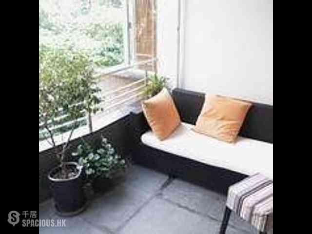 Mid Levels Central - Brewin Court 03