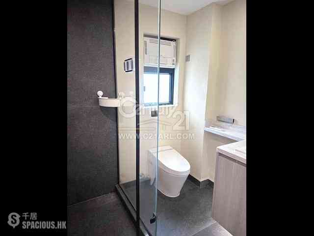 Mid Levels East - Bowen Place 10