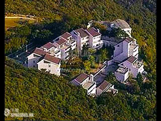 The Peak - Mount Austin Estate 06