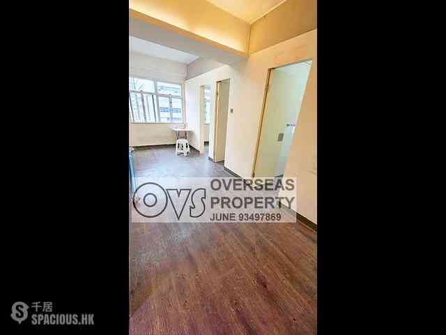 Wan Chai - Chiu Hin Mansion 13