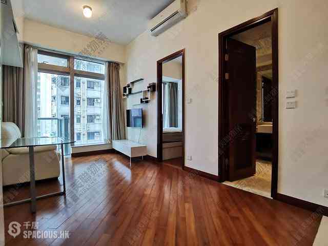 Wan Chai - The Avenue 02