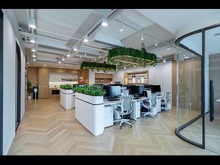 Kwun Tong - C-Bons International Center 02