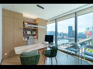 Kwun Tong - C-Bons International Center 05