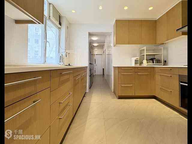 Stubbs Road - Evergreen Villa 13