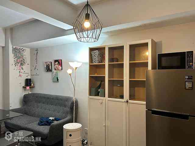 Sheung Wan - Kam Fai House 02