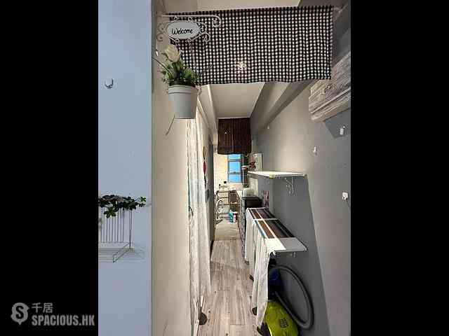 Sheung Wan - Kam Fai House 05