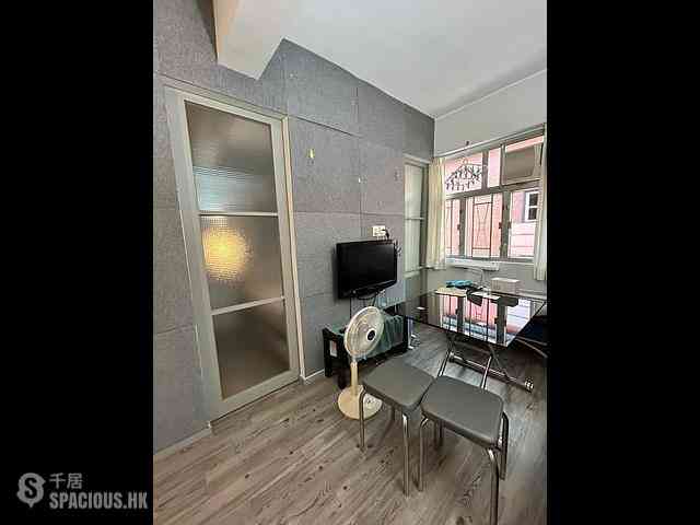 Sheung Wan - Kam Fai House 09