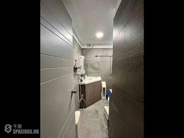 Sheung Wan - Kam Fai House 10